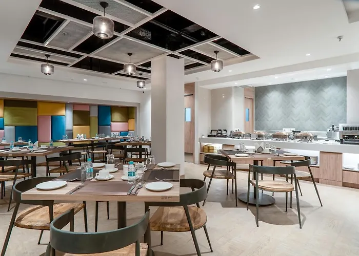 Le Roi Express Paharganj